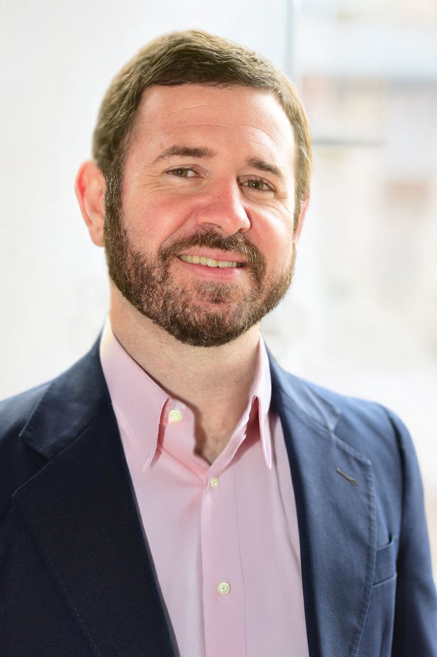 Dr. Raphael Machado